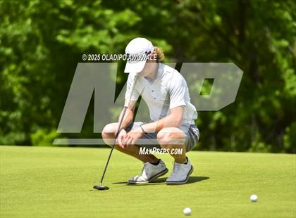 Thumbnail 3 in UIL 5A Golf (Region 2 Regionals) photogallery.