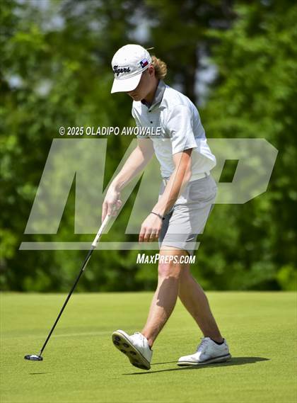 Thumbnail 2 in UIL 5A Golf (Region 2 Regionals) photogallery.