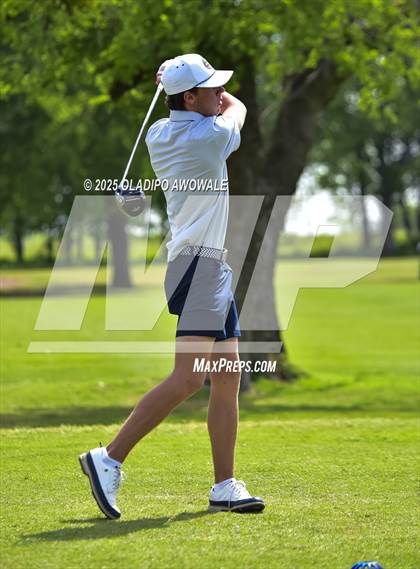 Thumbnail 3 in UIL 5A Golf (Region 2 Regionals) photogallery.