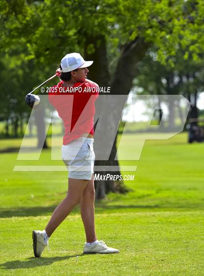 Thumbnail 3 in UIL 5A Golf (Region 2 Regionals) photogallery.