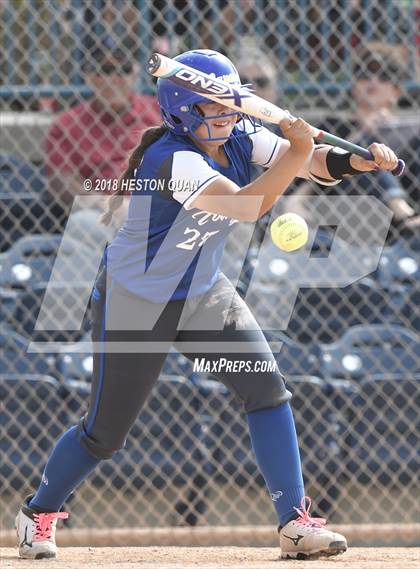 Thumbnail 2 in Fountain Valley vs. Edison (Alan Dugard Classic) photogallery.