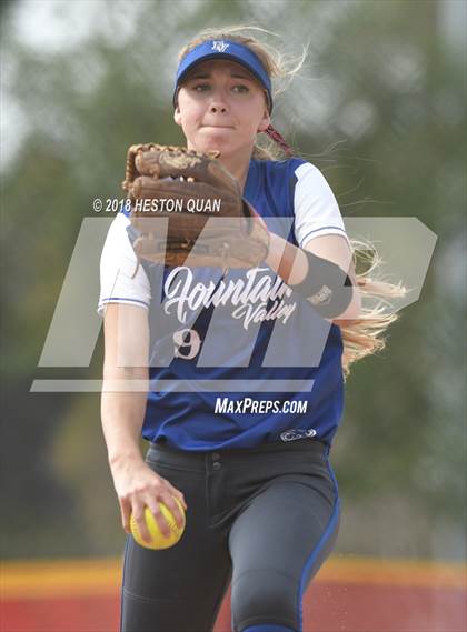 Thumbnail 2 in Fountain Valley vs. Edison (Alan Dugard Classic) photogallery.