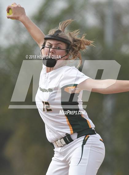 Thumbnail 2 in Fountain Valley vs. Edison (Alan Dugard Classic) photogallery.