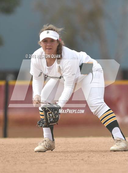 Thumbnail 3 in Fountain Valley vs. Edison (Alan Dugard Classic) photogallery.