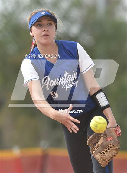 Thumbnail 1 in Fountain Valley vs. Edison (Alan Dugard Classic) photogallery.