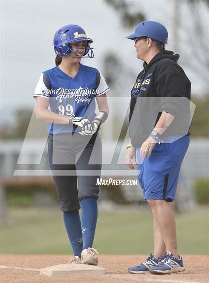 Thumbnail 1 in Fountain Valley vs. Edison (Alan Dugard Classic) photogallery.