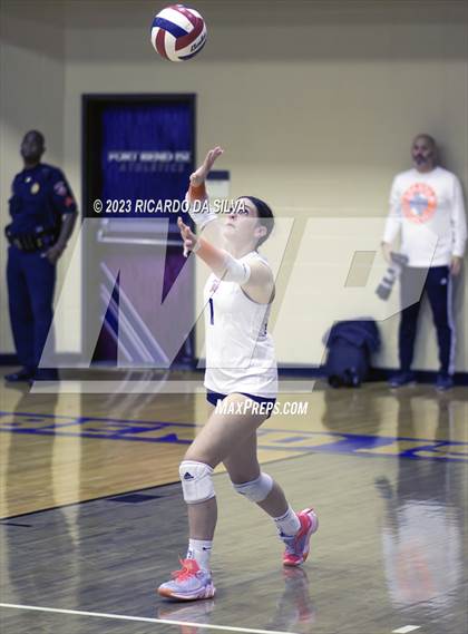 Thumbnail 1 in Seven Lakes vs Fort Bend Austin (UIL 6A Bi-District Playoff) photogallery.