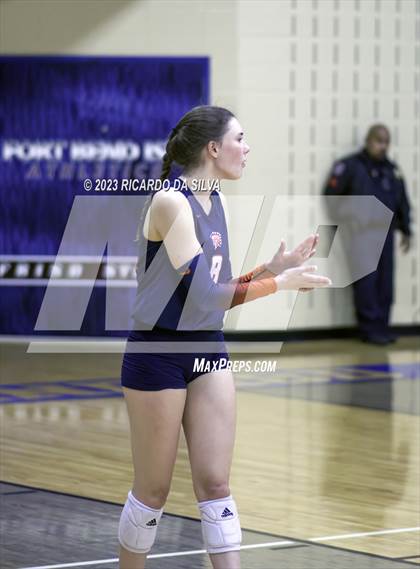 Thumbnail 1 in Seven Lakes vs Fort Bend Austin (UIL 6A Bi-District Playoff) photogallery.