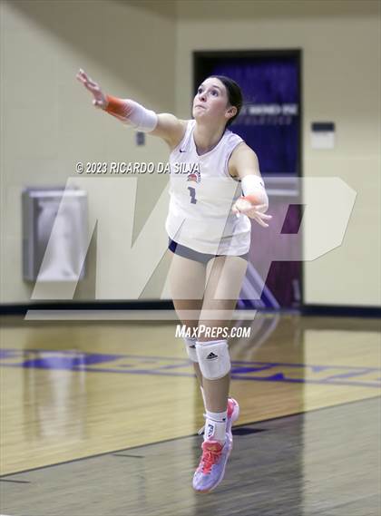 Thumbnail 1 in Seven Lakes vs Fort Bend Austin (UIL 6A Bi-District Playoff) photogallery.