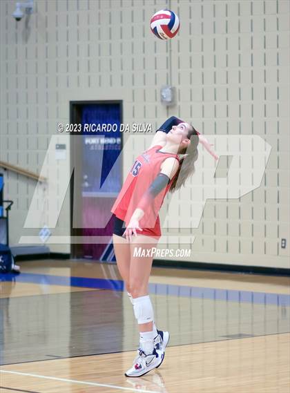 Thumbnail 2 in Seven Lakes vs Fort Bend Austin (UIL 6A Bi-District Playoff) photogallery.