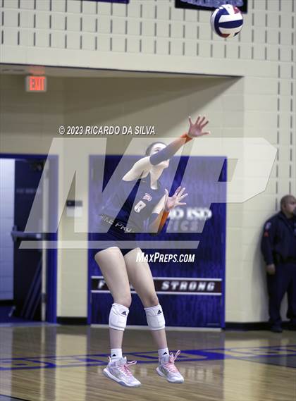 Thumbnail 2 in Seven Lakes vs Fort Bend Austin (UIL 6A Bi-District Playoff) photogallery.