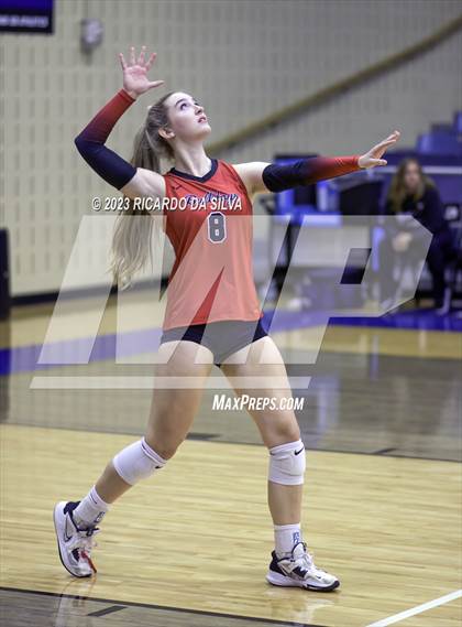 Thumbnail 2 in Seven Lakes vs Fort Bend Austin (UIL 6A Bi-District Playoff) photogallery.