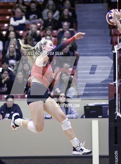 Thumbnail 1 in Seven Lakes vs Fort Bend Austin (UIL 6A Bi-District Playoff) photogallery.