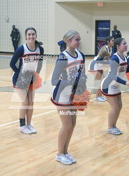 Thumbnail 2 in Seven Lakes vs Fort Bend Austin (UIL 6A Bi-District Playoff) photogallery.