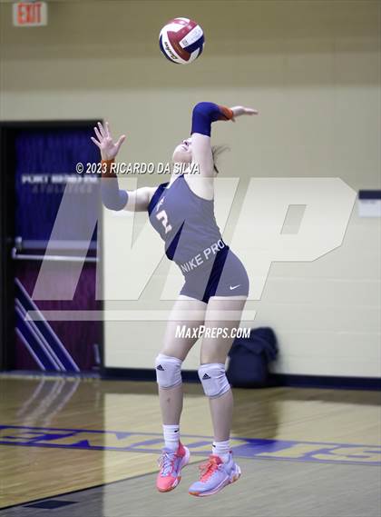 Thumbnail 3 in Seven Lakes vs Fort Bend Austin (UIL 6A Bi-District Playoff) photogallery.
