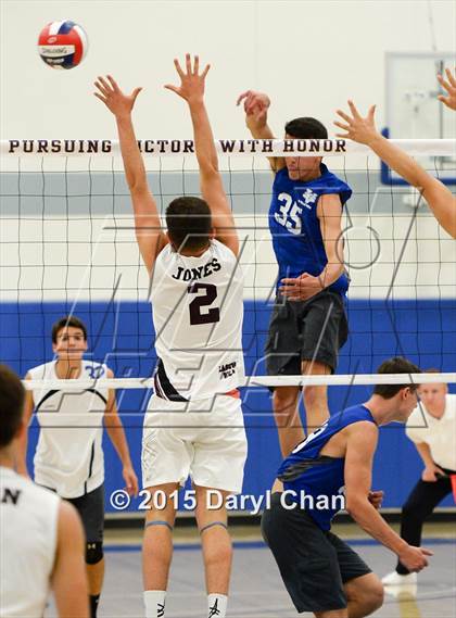 Thumbnail 2 in Laguna Beach vs. Saddleback Valley Christian (CIF SoCal Regional D3 Final) photogallery.