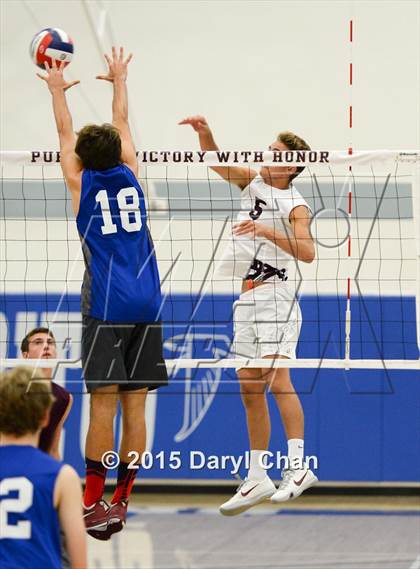 Thumbnail 3 in Laguna Beach vs. Saddleback Valley Christian (CIF SoCal Regional D3 Final) photogallery.