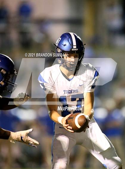 Thumbnail 1 in Demopolis @ Jemison photogallery.