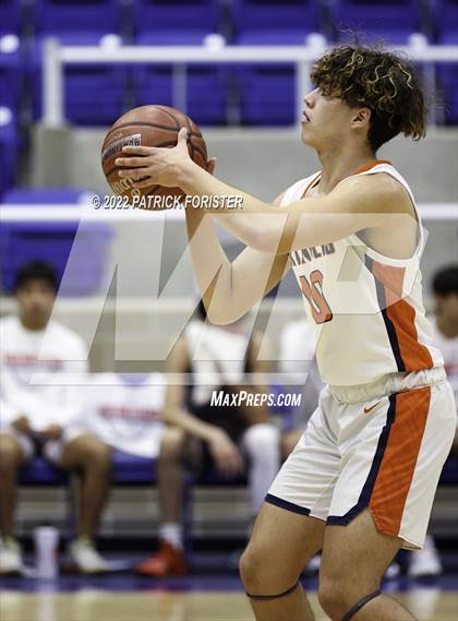 Thumbnail 2 in Lee @ Brandeis photogallery.