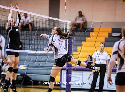 Thumbnail 3 in Howe vs. Boles (Farmersville Tournament) photogallery.