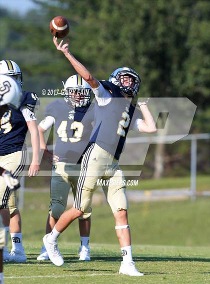 Thumbnail 1 in Red Bank @ Soddy Daisy photogallery.