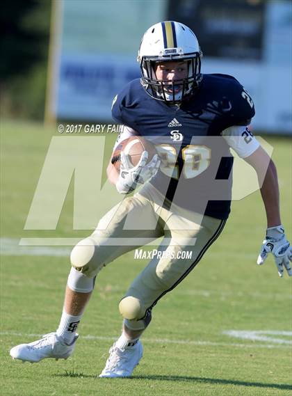 Thumbnail 3 in Red Bank @ Soddy Daisy photogallery.
