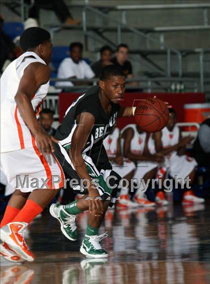 Thumbnail 2 in Douglass vs Berkner (Metroplex Thanksgiving Hoopfest) photogallery.