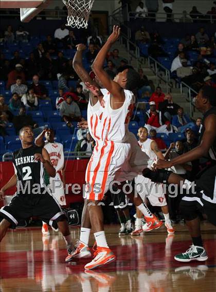 Thumbnail 1 in Douglass vs Berkner (Metroplex Thanksgiving Hoopfest) photogallery.