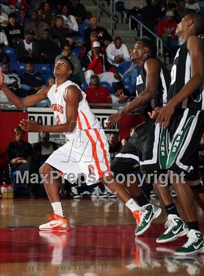 Thumbnail 1 in Douglass vs Berkner (Metroplex Thanksgiving Hoopfest) photogallery.