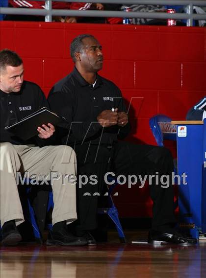 Thumbnail 3 in Douglass vs Berkner (Metroplex Thanksgiving Hoopfest) photogallery.