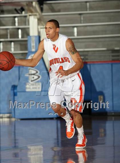 Thumbnail 3 in Douglass vs Berkner (Metroplex Thanksgiving Hoopfest) photogallery.