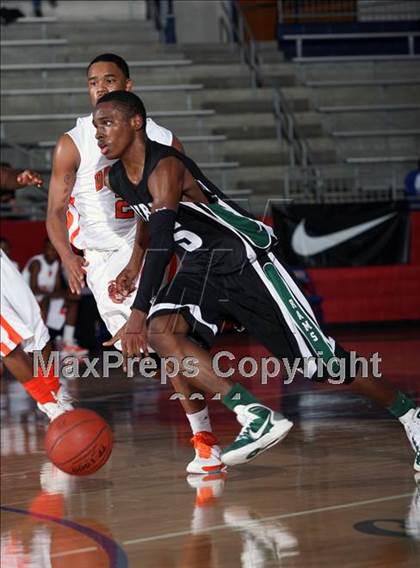 Thumbnail 3 in Douglass vs Berkner (Metroplex Thanksgiving Hoopfest) photogallery.