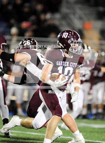 Thumbnail 3 in Garden City vs. Lindenhurst (Long Island Conference II Final) photogallery.