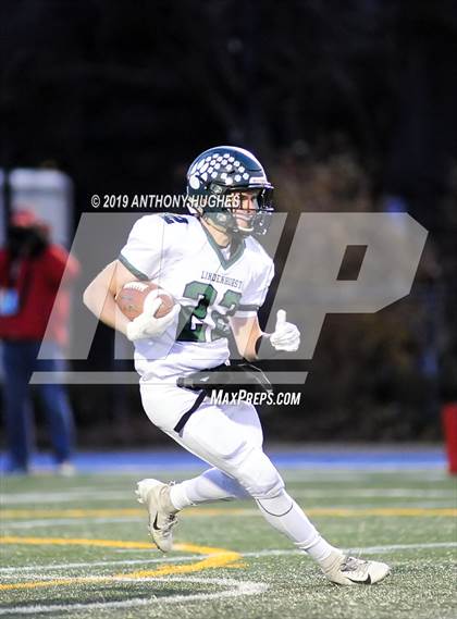Thumbnail 2 in Garden City vs. Lindenhurst (Long Island Conference II Final) photogallery.