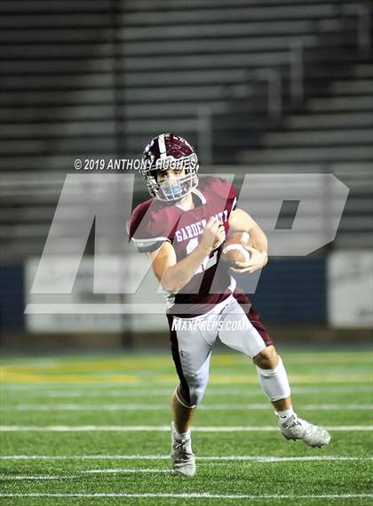 Thumbnail 2 in Garden City vs. Lindenhurst (Long Island Conference II Final) photogallery.