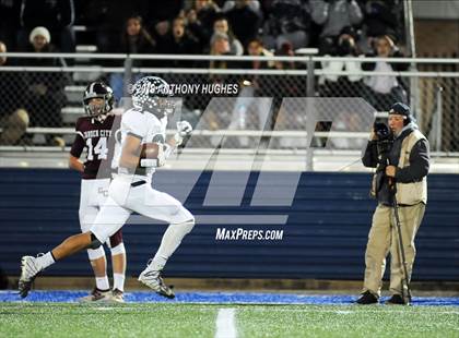 Thumbnail 1 in Garden City vs. Lindenhurst (Long Island Conference II Final) photogallery.