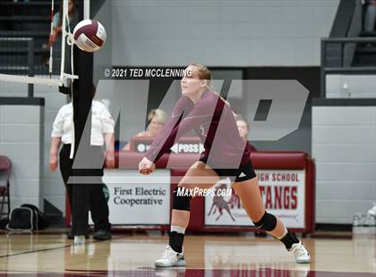 Thumbnail 3 in Clinton @ Perryville photogallery.
