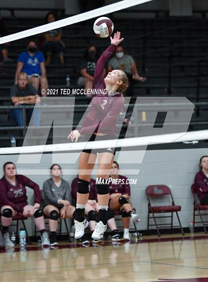 Thumbnail 1 in Clinton @ Perryville photogallery.