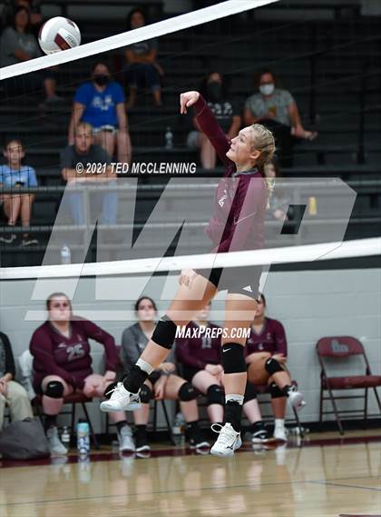Thumbnail 2 in Clinton @ Perryville photogallery.