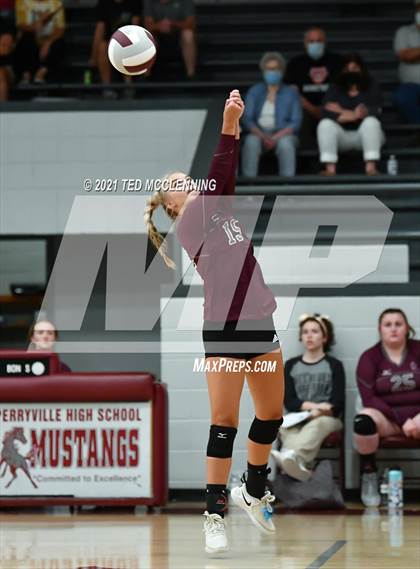 Thumbnail 2 in Clinton @ Perryville photogallery.