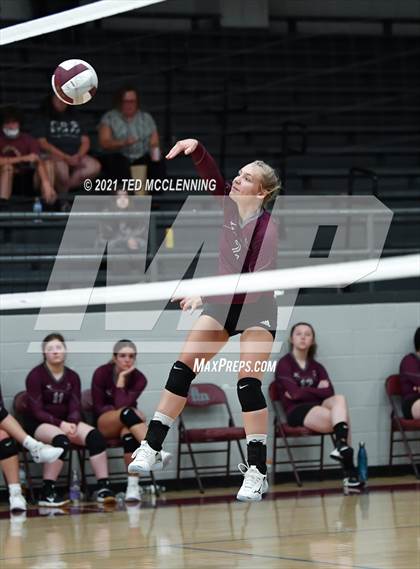Thumbnail 3 in Clinton @ Perryville photogallery.