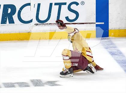 Thumbnail 2 in Boston College High vs Pope Francis (MIAA Division 1A State FInal) photogallery.