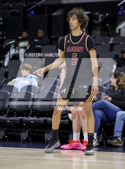 Thumbnail 2 in Bishop Alemany vs Crespi (Trinity-Mission League Showcase) photogallery.