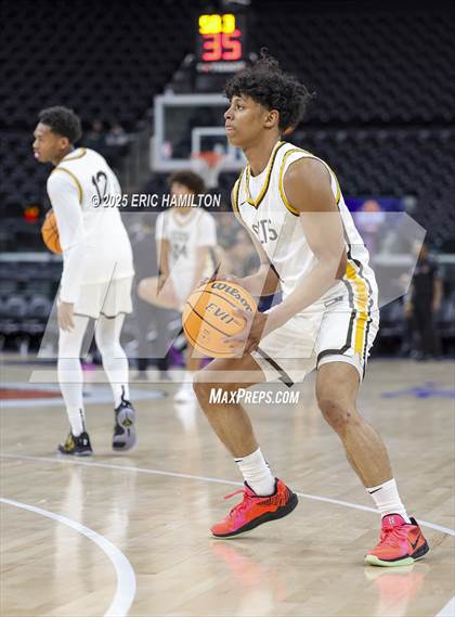 Thumbnail 3 in Bishop Alemany vs Crespi (Trinity-Mission League Showcase) photogallery.