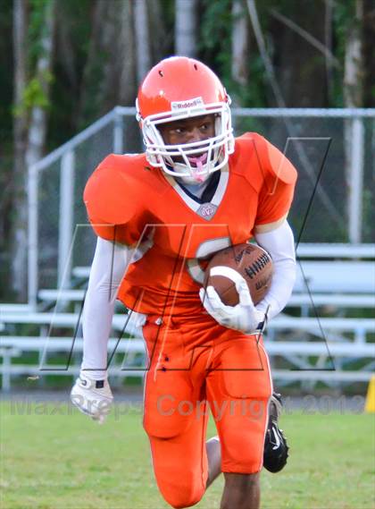 Thumbnail 1 in Lake Highland Prep vs Mount Dora photogallery.