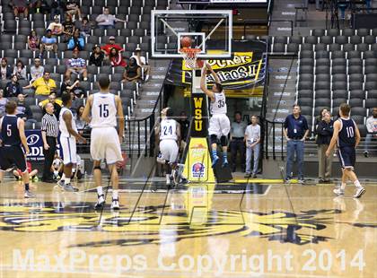 Thumbnail 1 in East vs. Blue Valley North (KSHSAA 6A Quarterfinal) photogallery.