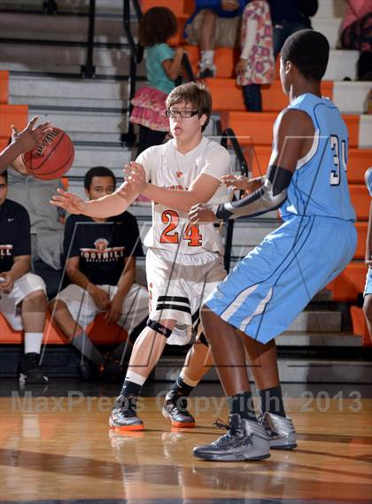 Thumbnail 1 in Burbank @ Foothill (Hoops For Human Fund) photogallery.