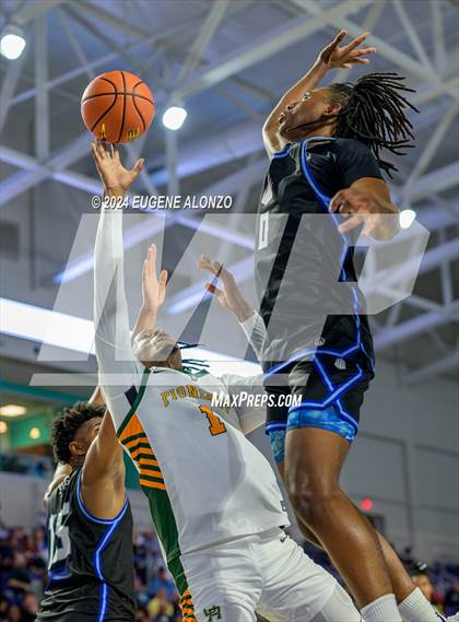 Thumbnail 1 in Oak Ridge vs. IMG Academy (City of Palms Classic) photogallery.