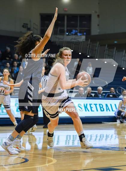 Thumbnail 2 in San Marcos vs. La Costa Canyon (CIF SDS D1 Final) photogallery.