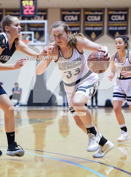 Thumbnail 3 in San Marcos vs. La Costa Canyon (CIF SDS D1 Final) photogallery.